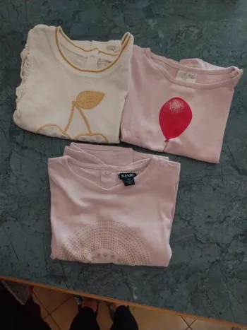 T-shirt manche courte T.9 mois