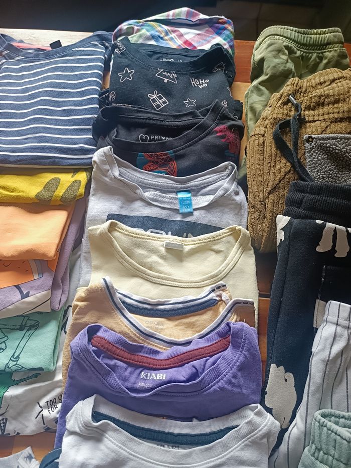 Lot 30 vêtements garçon 3 ans - photo numéro 7