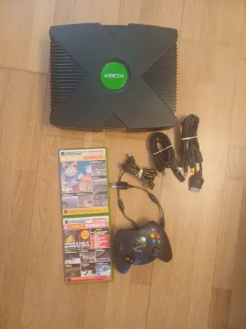 Xbox 1ère génération + Manette + 2 démos + câbles
