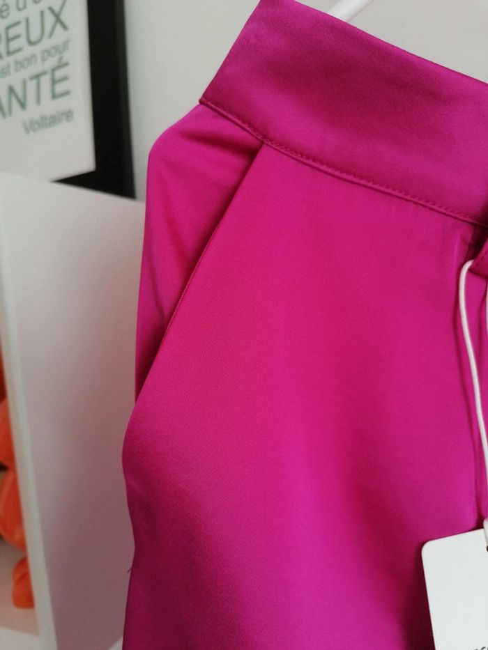 Jupe short neuve Jennyfer taille 38 - photo numéro 3