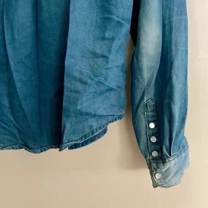Chemise en jean femme Karl Marc John M bleu ciel délavé poches pression, surchemise casual vintage - photo numéro 4