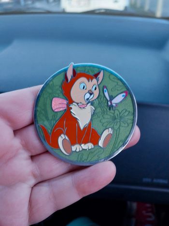 Très grand pins Disney dîna, alice aux pays des merveilles fantasy