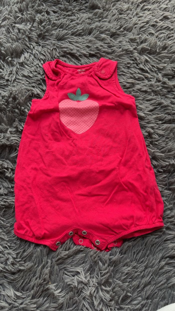 Plan de vêtements bébé - photo numéro 5
