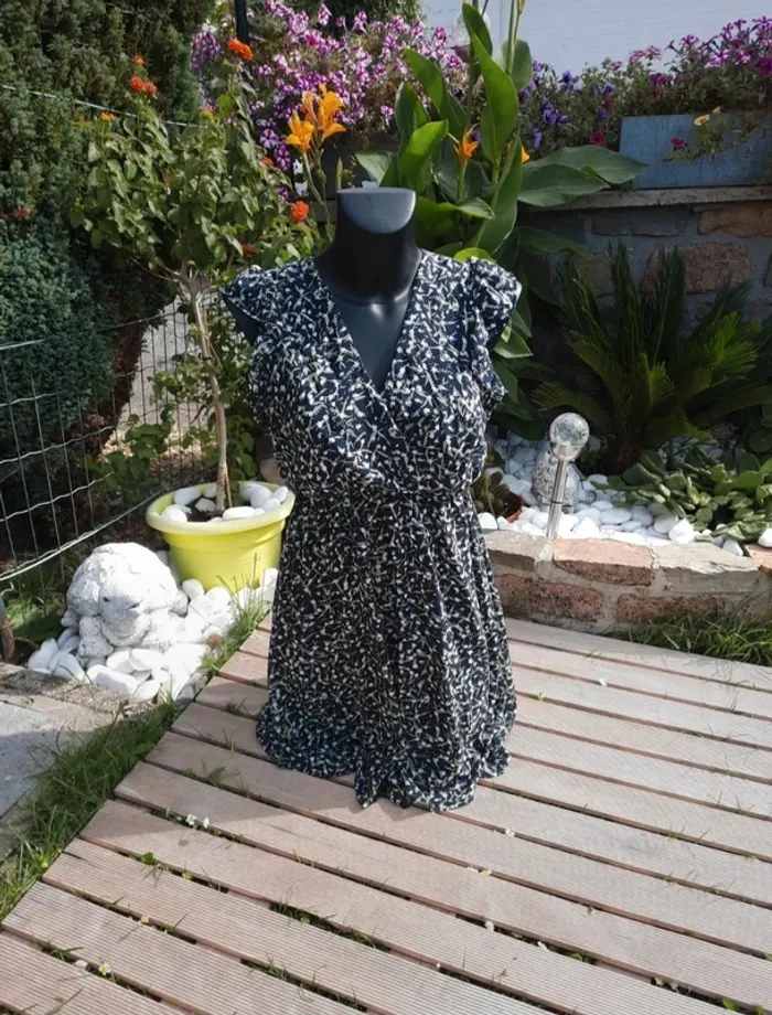 Robe dos nu Clothing Rose