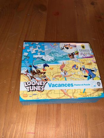jeu jouet Poster + Puzzle Looney Tunes Thème vacances  collection Mc Donald’s  happy meal