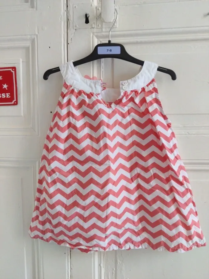 Top avec fleur taille 4 ans - photo numéro 2
