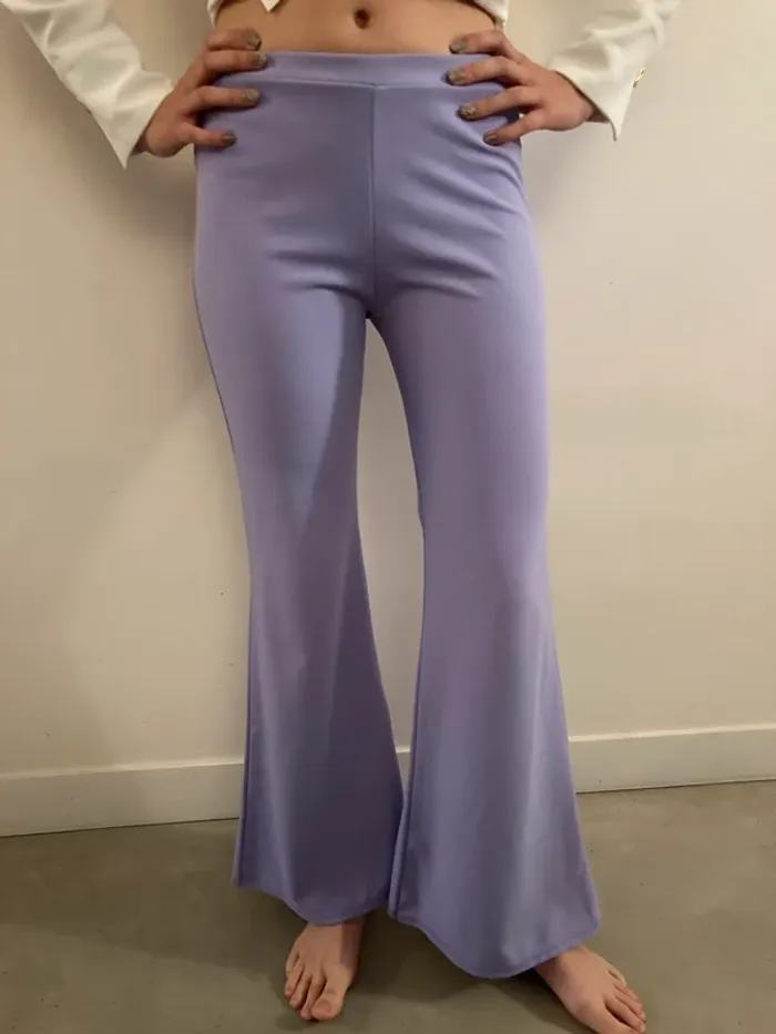 Pantalon parme pattes d’éléphant