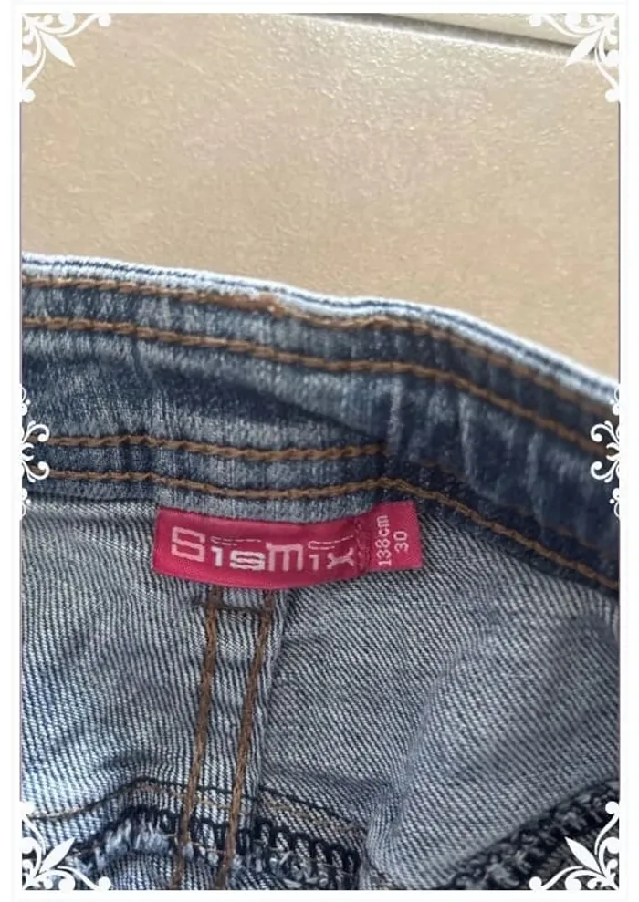 🌀 Short en jean Sixmix– Taille 10 ans (138 cm) - photo numéro 4