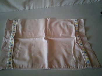 Taie d'oreiller rose clair pour enfant ou bébé vintage