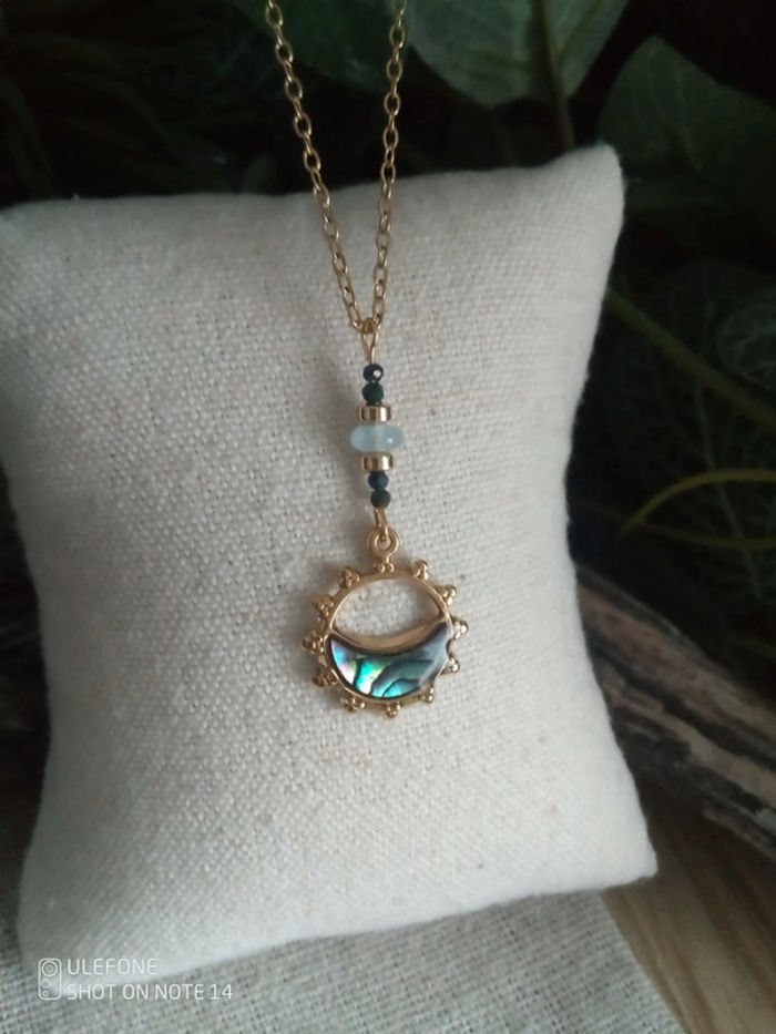 Collier oriental avec pierres semi précieuses