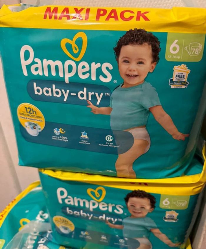 Lot de 2 paquets des couches Pampers taille 6