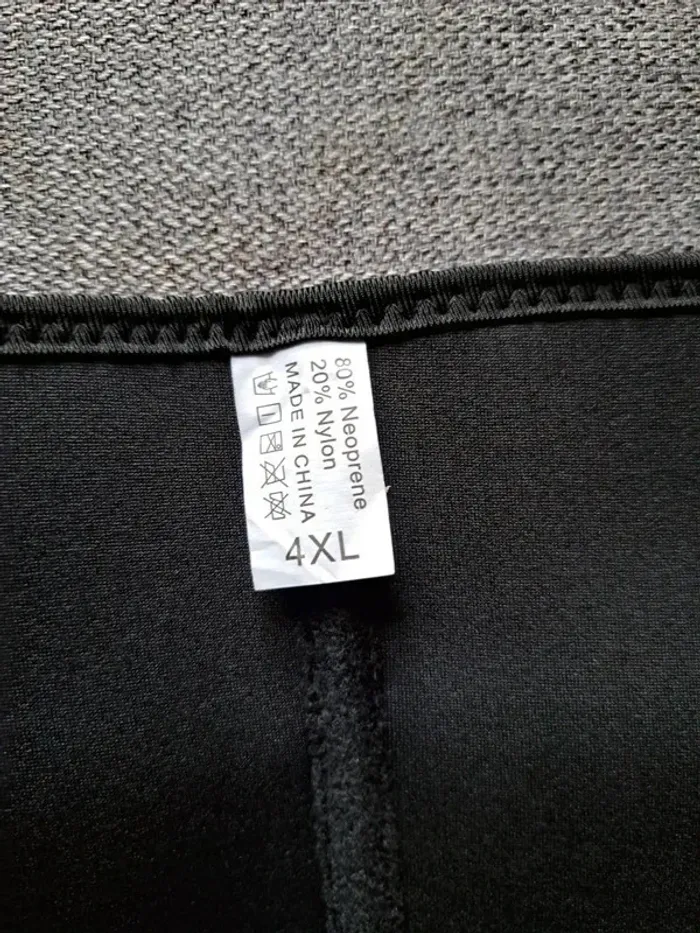 Corset sport noir en 4XL - photo numéro 4