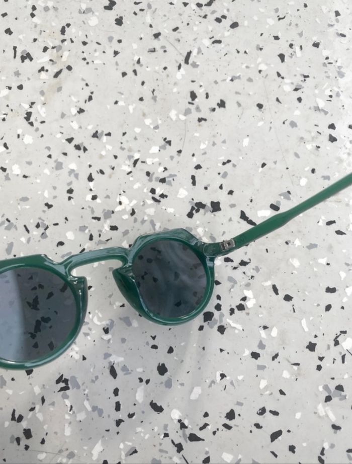 Accessoires : Lunettes de soleil - photo numéro 3