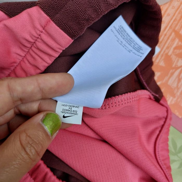 Maillot Nike neuf pour taille 36 - photo numéro 6