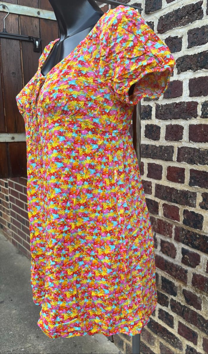 Robe courte colorée fleurie T40 • Primark - photo numéro 4