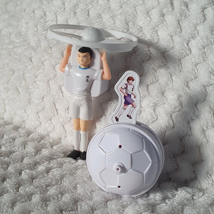 Jouets burger king olive et tom manga japon captain tsubasa