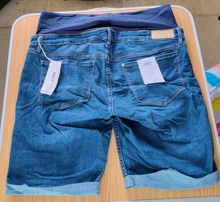 2 beaux shorts en jeans 👖 pour la grossesse 👖 - photo numéro 2