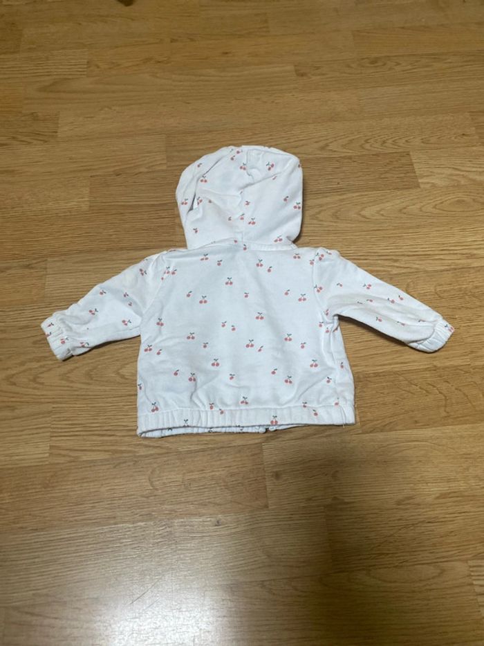 Veste 3 mois - photo numéro 2