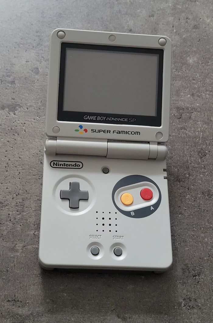 Game boy advance SP - photo numéro 2