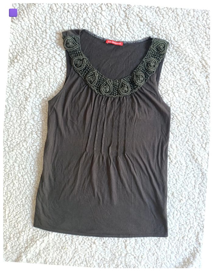 Débardeur marron etchnique broderie col brodé macramé  Alain Manoukian