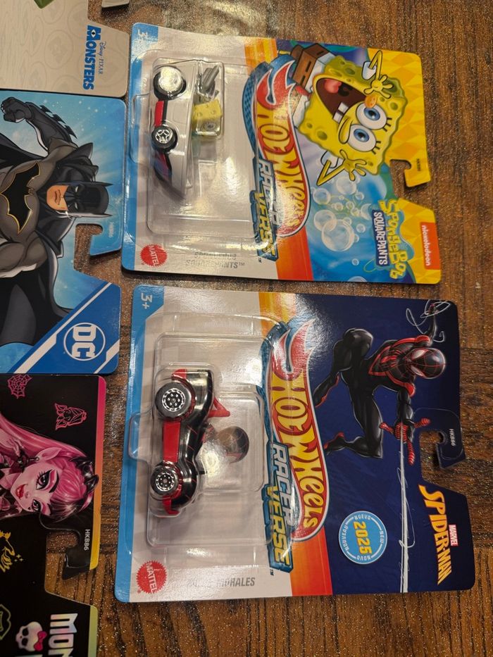Lot 5 de hot wheels racer verse neuve - photo numéro 3