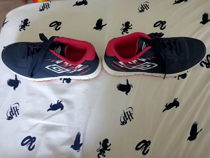Baskets umbro taille 38 casi neuve - photo numéro 3