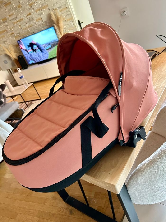 Nacelle Yoyo Babyzen - très bon état (avec adaptateurs et accessoires) - photo numéro 6