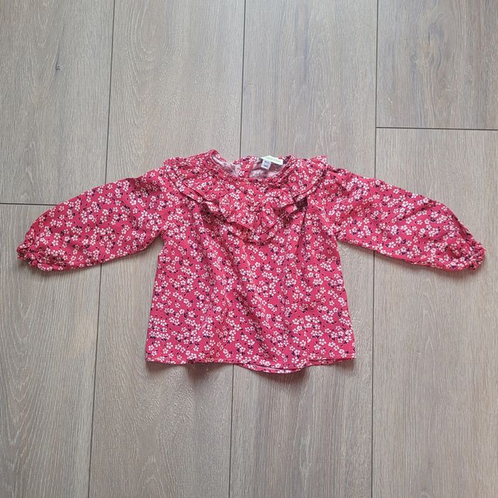 Très jolie Chemise rouge. Fille 2 ans. Marque Vertbaudet
