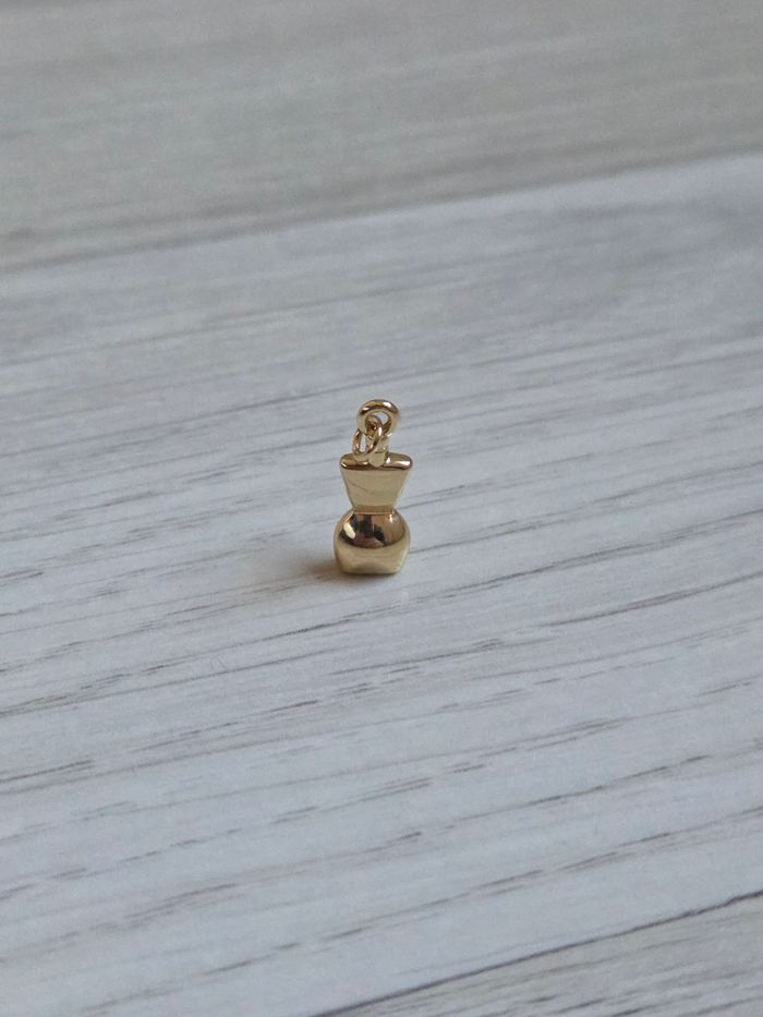 Pendentif Jean-Paul Gaultier Divine - photo numéro 3