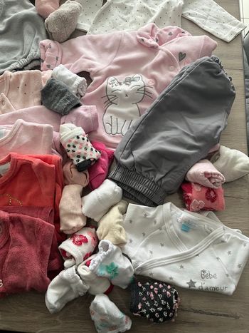 Lot vêtements 1 mois 