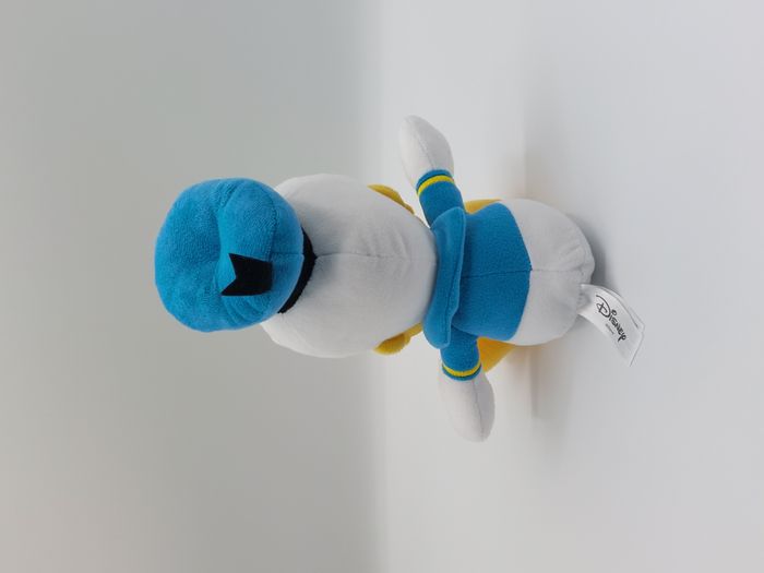 Peluche doudou Donald Duck DISNEY 20 cm assis - photo numéro 2