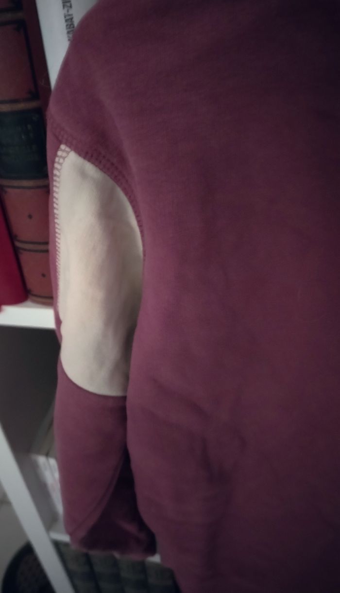 Magnifique Sweat à Capuche "Diadora" 80% coton très peu porté - photo numéro 6