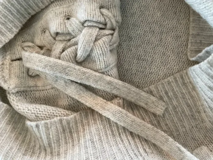 Pull gris clair laine cosy à lacets - photo numéro 6