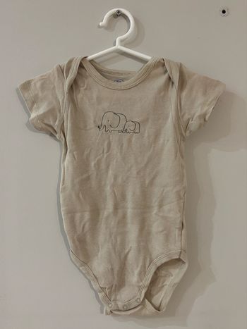 Body bébé beige motif éléphants