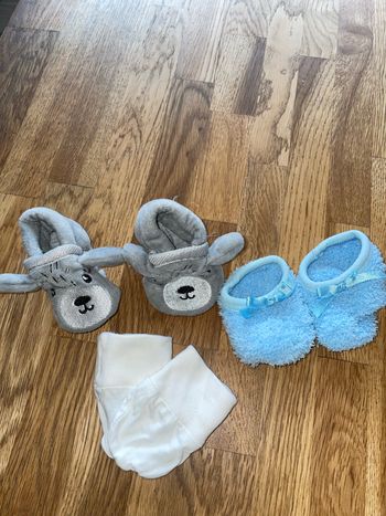 Lot chaussons et gants