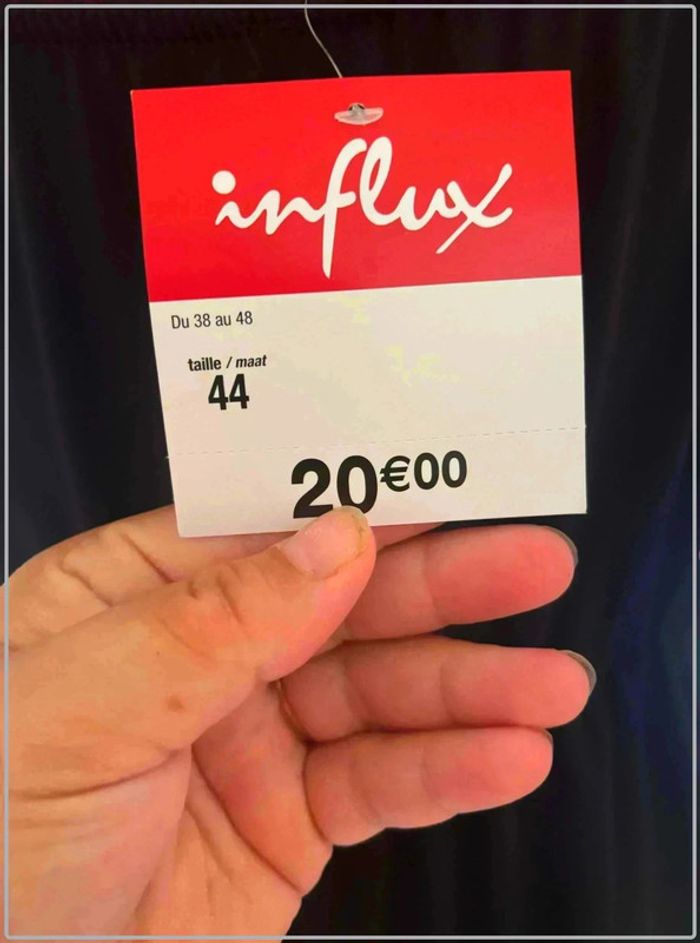 Robe neuve taille 44 - photo numéro 5
