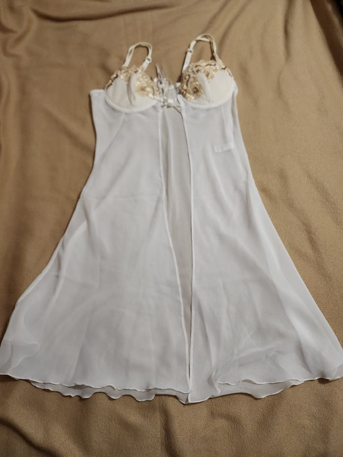 Nuisette blanc et doré