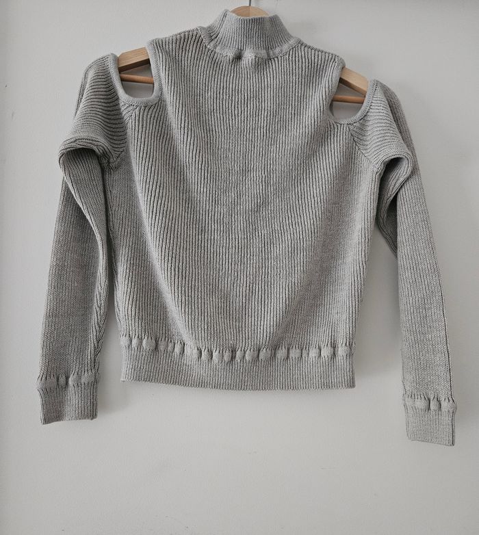 Pull avec épaules dénudées femme taille S - photo numéro 5