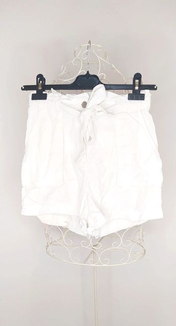 Short blanc taille haute