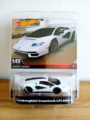 Hot Wheels Premium 1:43, Lamborghini Countach LPI 800-4