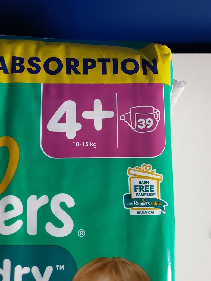 1 paquet de pampers T4+  ( 10-15kg) - photo numéro 2