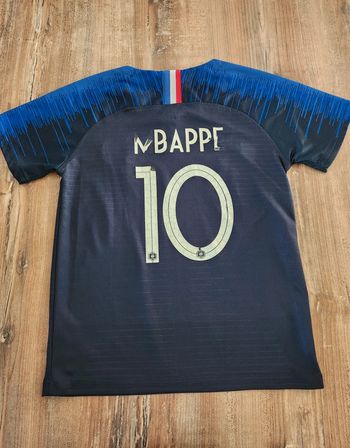 Maillot de foot Nike Équipe de France 2 étoiles bleu marine numero 10 avec MBappé
