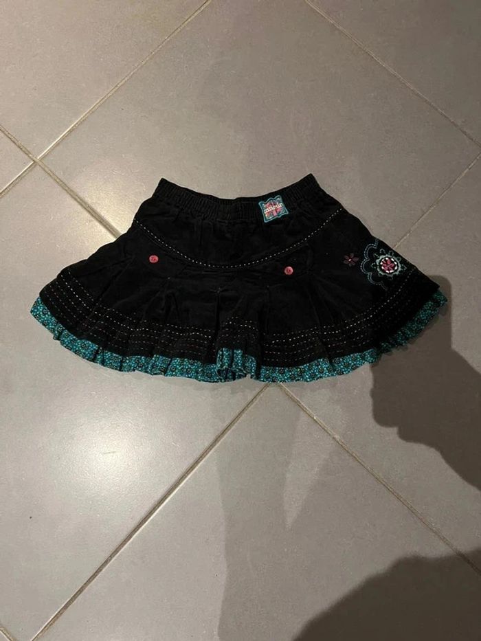 Jupe en velours - Catimini - Fleurs - Noir, blanc, vert, rose & rouge - 2 ans - photo numéro 3