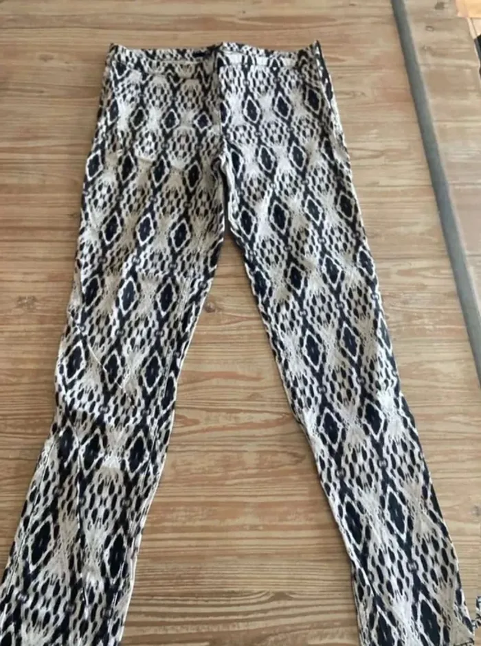 Pantalon  à motif  T40