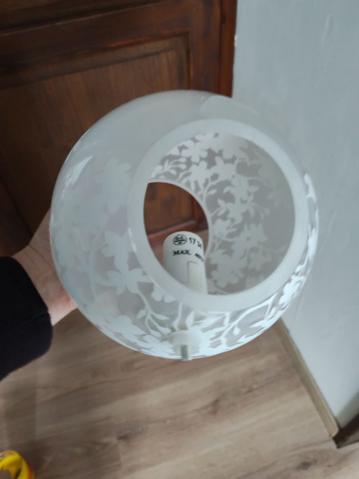 Lampe abat-jour à poser en verre transparent motifs floraux Ikea - photo numéro 9