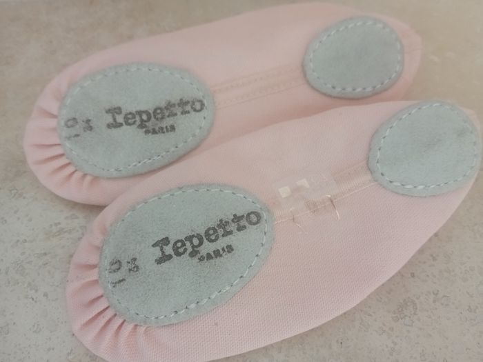 Chausson / Demi-pointe Repetto Pointure 34 Neuves - photo numéro 4