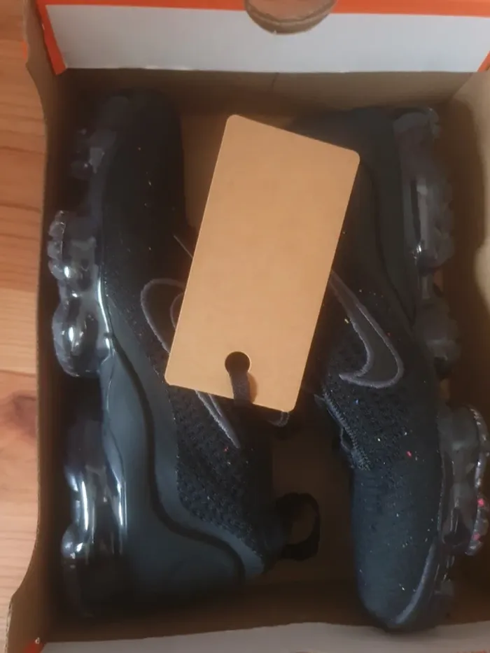 Nike Air Vapormax "full black"(36.5) - photo numéro 8