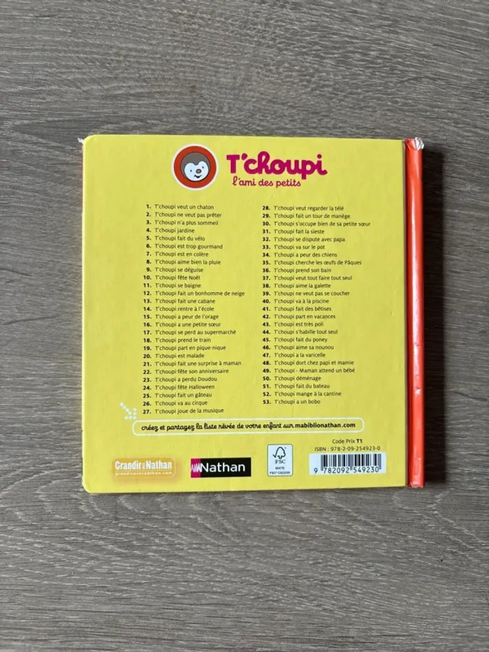 T'choupi mange à la cantine - photo numéro 2