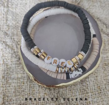 Lot de bracelets perles heishi