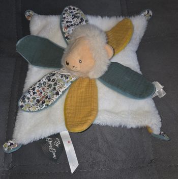 Doudou et compagnie carré plat Lion Bohaime